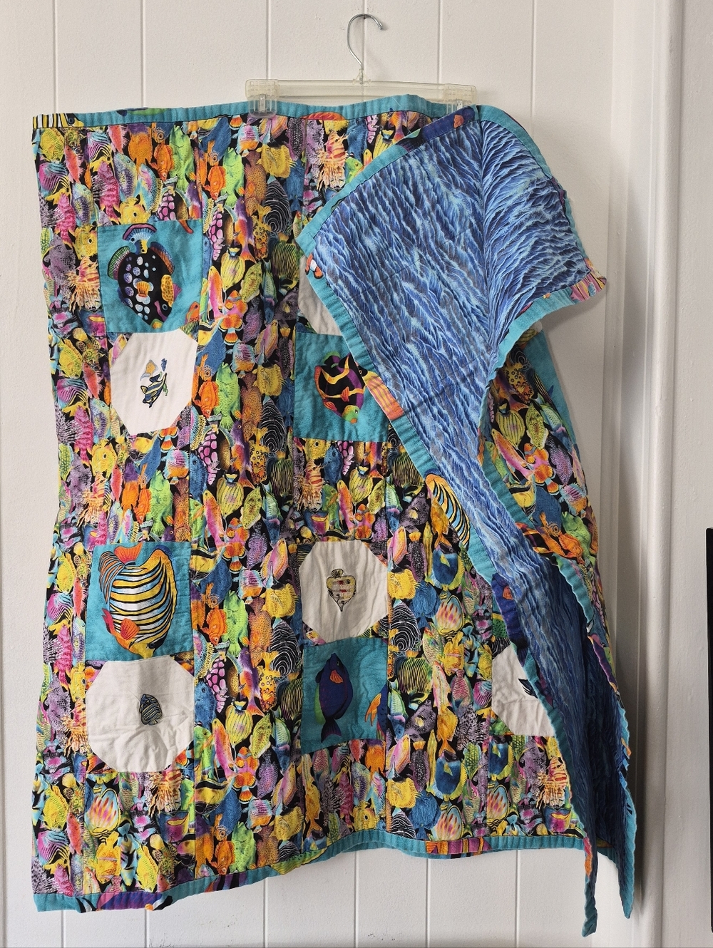 Tropical Fish Quilt - Picture 5 of 6